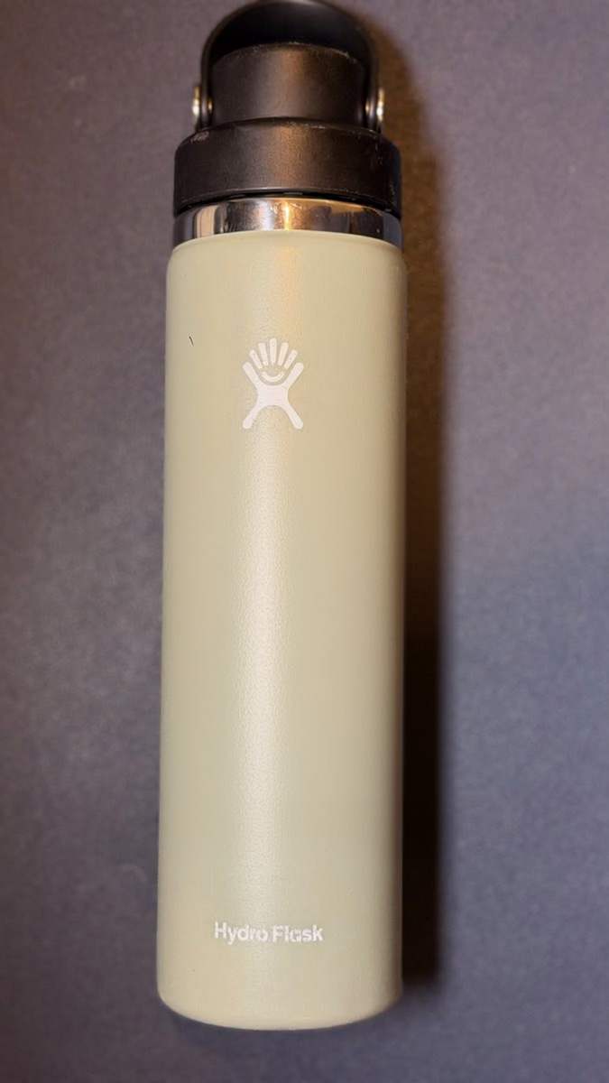 Hydro Flask 24 oz Wide Flex Chug Cap by Hydro Flask